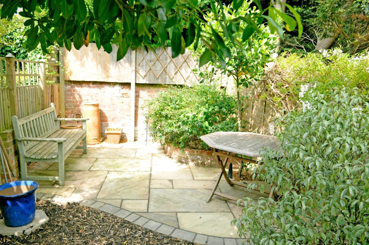 Little Lane Villa Alverstoke ภายนอก รูปภาพ