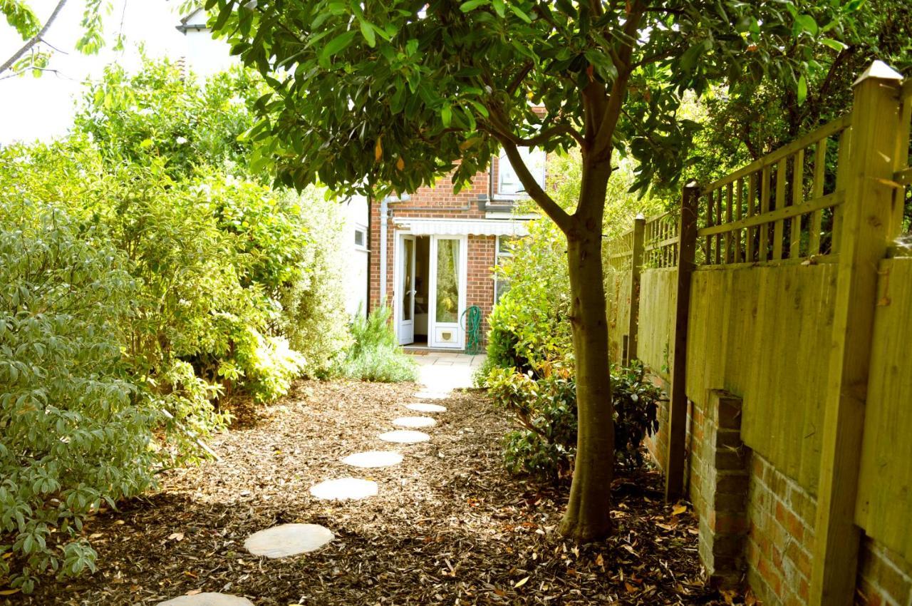 Little Lane Villa Alverstoke ภายนอก รูปภาพ